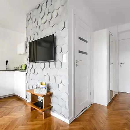 Station - Wilcza * Varsovie