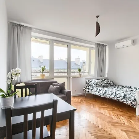 Station - Wilcza Apartment